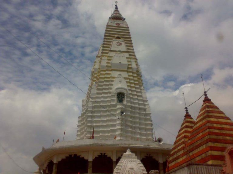 बिहार के इस मंदिर में हिन्दू और मुस्लिम दोनों समुदाय के लोग आपसी भाईचारे से पूजा-अर्चना करते हैं