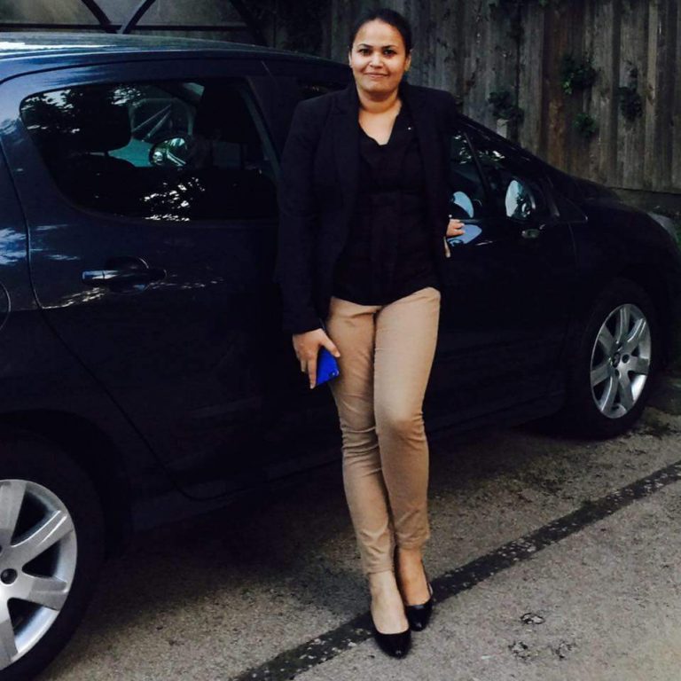 अंग्रेजों की धरती पर अपनी मातृभाषा हिन्दी की ज्योत जला रही है बिहार की यह बेटी