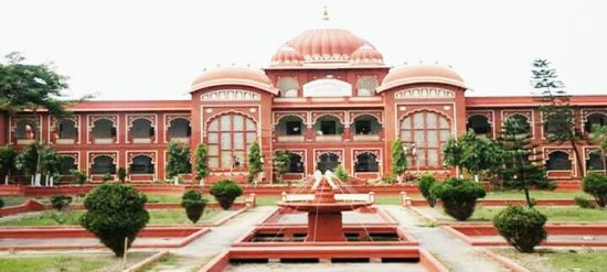 तहखाने से मिथिला यूनिवर्सिटी तक : बदलते रहे हम मौसम की तरह —