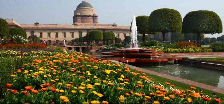 राष्ट्रपति भवन में मौजूद ‘मुगल गार्डन’ का नाम बदलकर डॉक्टर राजेंद्र प्रसाद उद्यान रखा जायेगा!