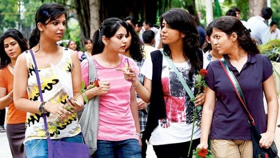 पटना के इस महिला कॉलेज में जींस और पटियाला सूट पहनने पर लगा बैन, जानिए क्या बताई वजह