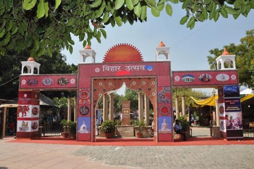 बिहार उत्सव 2018: विदेसी पर्यटकों को लुभा रही है बिहारी हेंडीक्राफ्ट-हैंडलूम और लिट्टी-चोखा