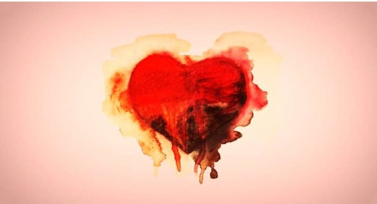 बिहार में एक IG की डॉक्टर बेटी ने किया आत्महत्या, क्या प्रेम में मरना इतना आसान होता है?