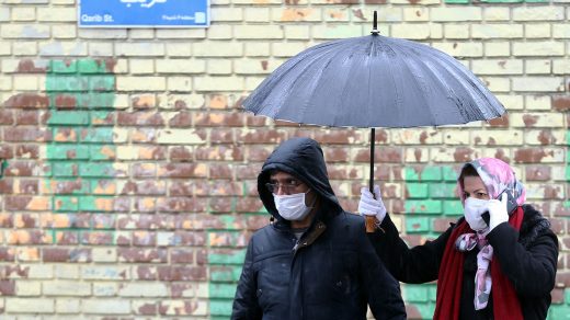 Coronavirus: बिहार के युवा वैज्ञानिक ने कोरोना वायरस से बचाने वाले छाते का किया आविष्कार