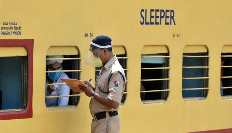 दिल्ली-महाराष्ट्र से बिहार आ रही है ट्रेनें, जानें आपको कैसे मिलेगी टिकट?