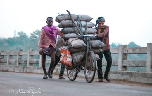 Bhojpuri Poem: मत रोकी जाय दिही, बुलावता हमार अपना गाँव हो