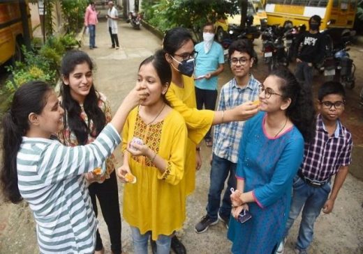 बिहार में बेटियां रही आगे, 99.2 अंक लाकर राजश्री बनी स्टेट टॉपर