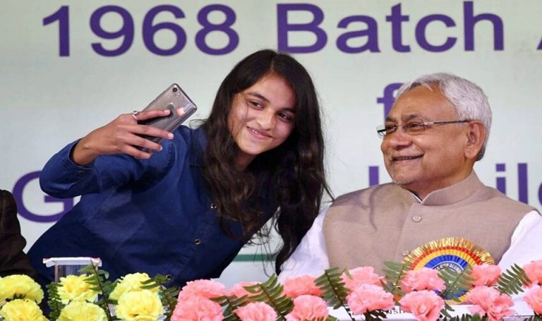 नीतीश कुमार ने बिहार के लिए उतना ही किया जितना हरिलाल ने किशन के लिया किया